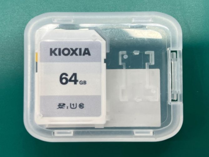 データを復旧したSDカード(64GB)